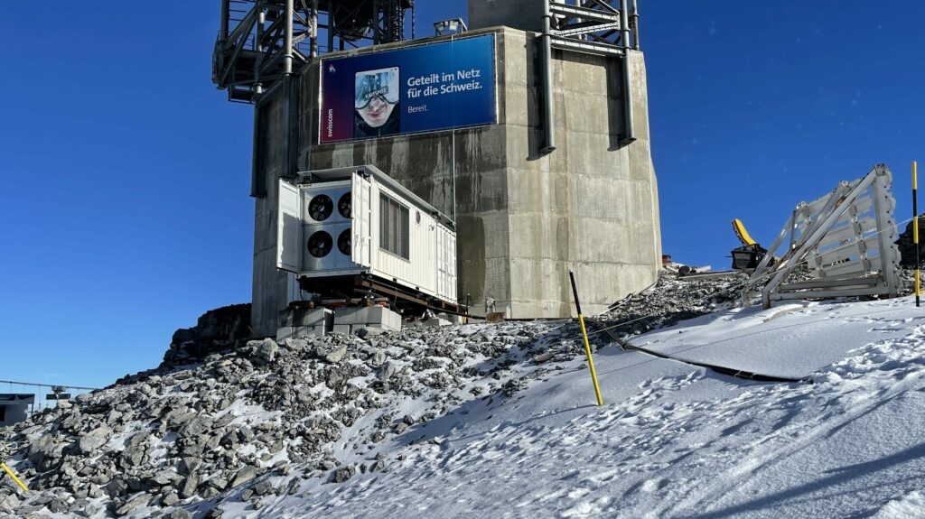 Snowmaking on top of glacier Titlis