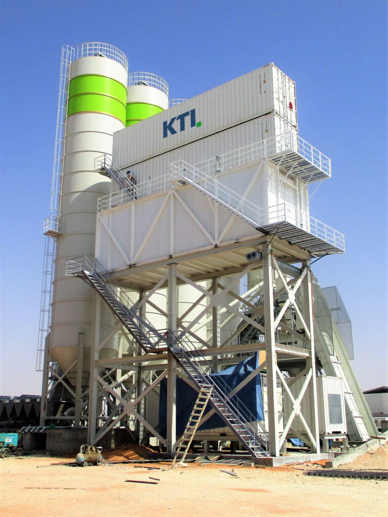 Extra high steel foundation with corrosion-protected surface serves as elevation of the ice plant and ice storage.