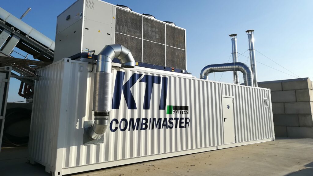 Combined heating and cooling system for ready-mix concrete batching plant